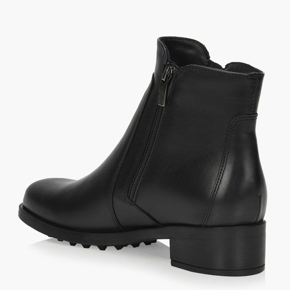 La Canadienne Sydney Waterproof Ankle Bootie - Picture 2 of 4
